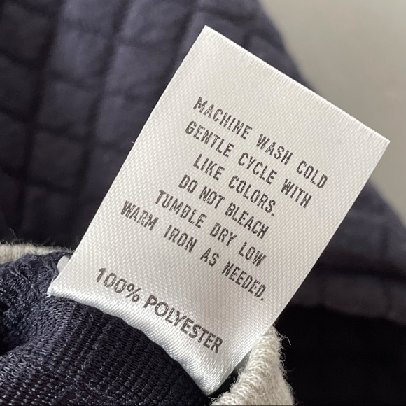 Quilted navy sweatshirt - Picture 6 of 6